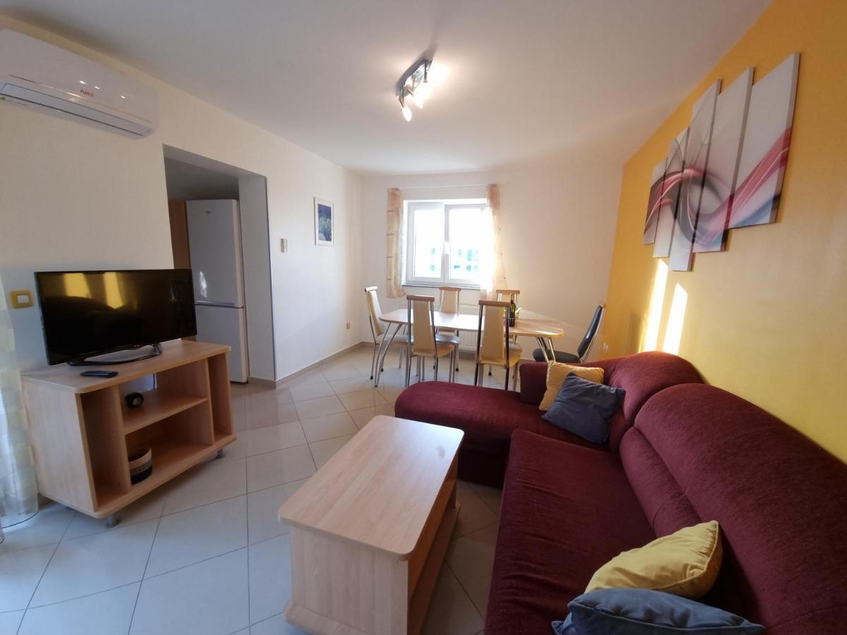 Apartments Kay Baska  Ngoại thất bức ảnh